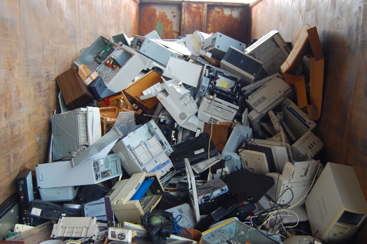 Recycling Electronic Waste: Benefits and Process