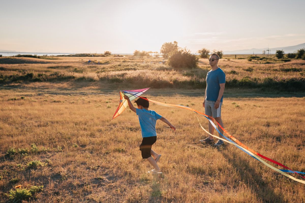 Why We Should Encourage Children to Play Outdoors